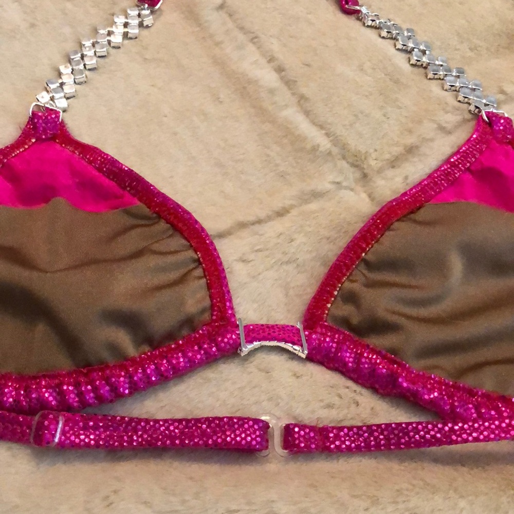 Competition Bikini - Picture 4 of 5
